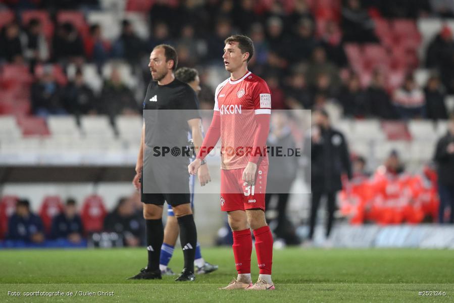 sport, action, Würzburg, Viertelfinale, SVA, SV Viktoria Aschaffenburg, Fussball, FWK, FC Würzburger Kickers, BFV-Verbandspokal, BFV, AKON Arena, 04.11.2025 - Bild-ID: 2521246