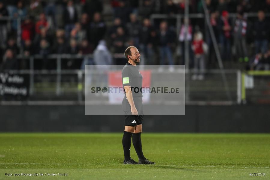 sport, action, Würzburg, Viertelfinale, SVA, SV Viktoria Aschaffenburg, Fussball, FWK, FC Würzburger Kickers, BFV-Verbandspokal, BFV, AKON Arena, 04.11.2025 - Bild-ID: 2521278
