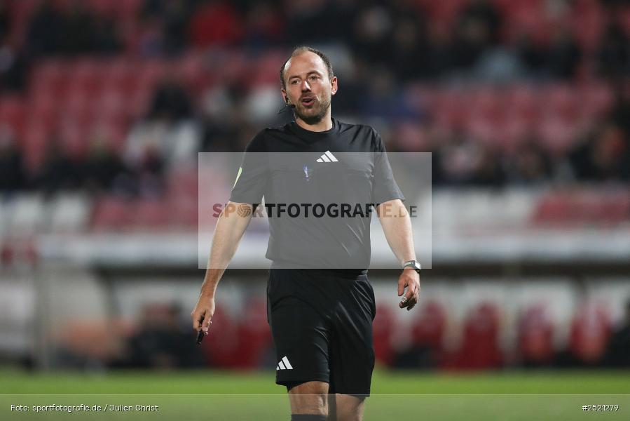 sport, action, Würzburg, Viertelfinale, SVA, SV Viktoria Aschaffenburg, Fussball, FWK, FC Würzburger Kickers, BFV-Verbandspokal, BFV, AKON Arena, 04.11.2025 - Bild-ID: 2521279