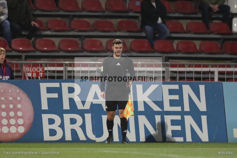 sport, action, Würzburg, Viertelfinale, SVA, SV Viktoria Aschaffenburg, Fussball, FWK, FC Würzburger Kickers, BFV-Verbandspokal, BFV, AKON Arena, 04.11.2025 - Bild-ID: 2521283