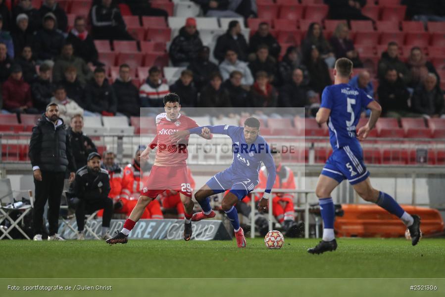 sport, action, Würzburg, Viertelfinale, SVA, SV Viktoria Aschaffenburg, Fussball, FWK, FC Würzburger Kickers, BFV-Verbandspokal, BFV, AKON Arena, 04.11.2025 - Bild-ID: 2521306