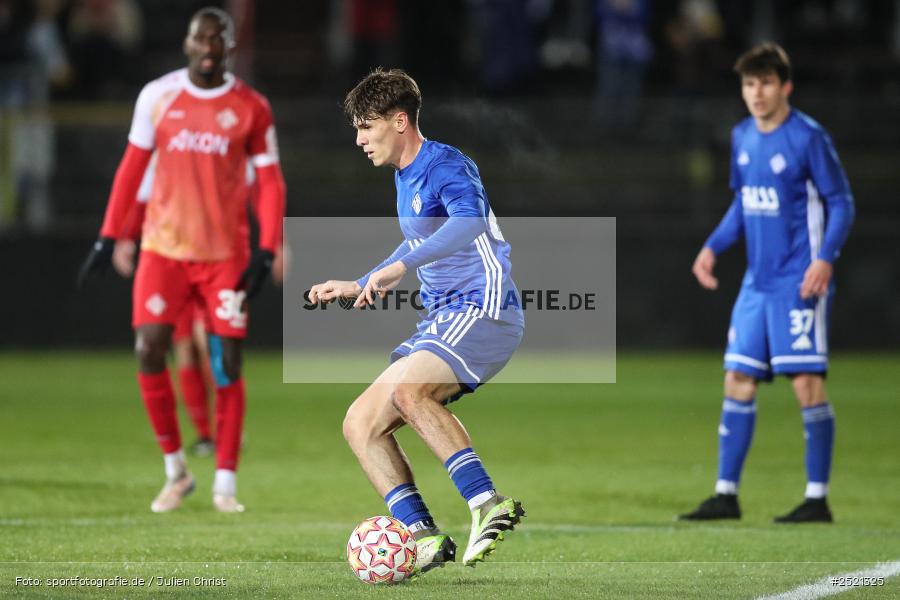 sport, action, Würzburg, Viertelfinale, SVA, SV Viktoria Aschaffenburg, Fussball, FWK, FC Würzburger Kickers, BFV-Verbandspokal, BFV, AKON Arena, 04.11.2025 - Bild-ID: 2521325