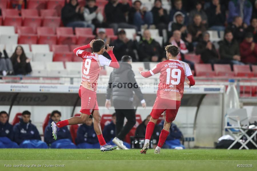 sport, action, Würzburg, Viertelfinale, SVA, SV Viktoria Aschaffenburg, Fussball, FWK, FC Würzburger Kickers, BFV-Verbandspokal, BFV, AKON Arena, 04.11.2025 - Bild-ID: 2521328