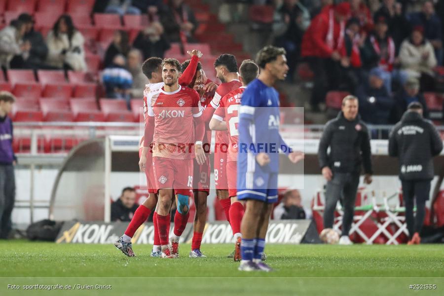 sport, action, Würzburg, Viertelfinale, SVA, SV Viktoria Aschaffenburg, Fussball, FWK, FC Würzburger Kickers, BFV-Verbandspokal, BFV, AKON Arena, 04.11.2025 - Bild-ID: 2521335