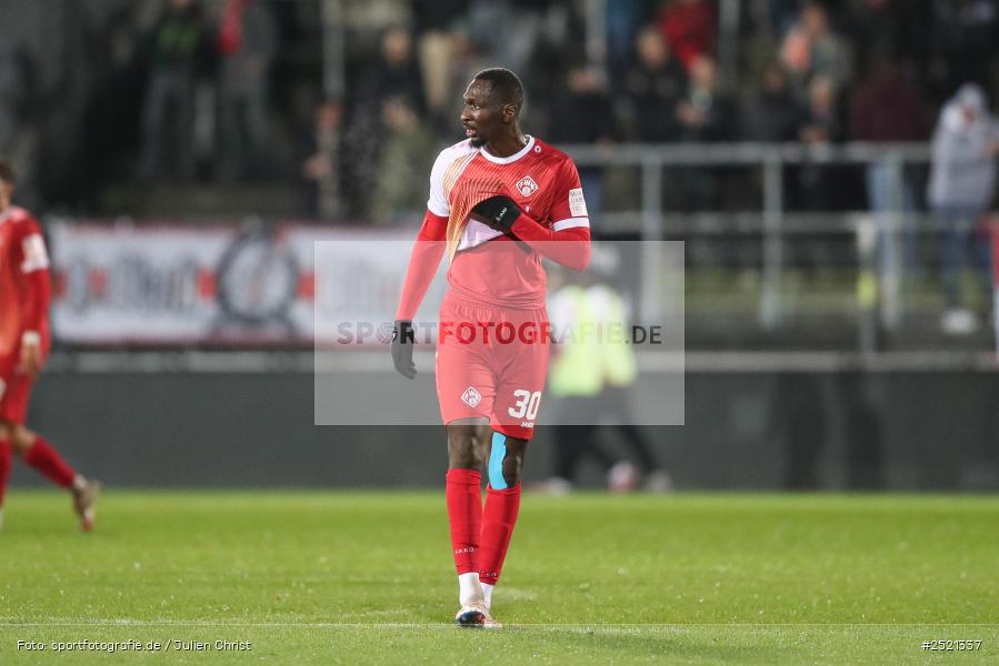 sport, action, Würzburg, Viertelfinale, SVA, SV Viktoria Aschaffenburg, Fussball, FWK, FC Würzburger Kickers, BFV-Verbandspokal, BFV, AKON Arena, 04.11.2025 - Bild-ID: 2521337
