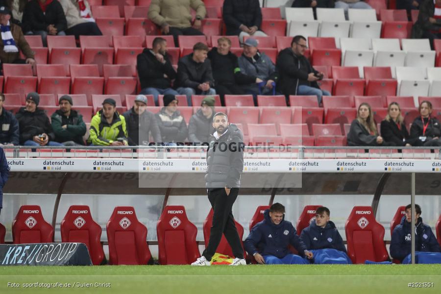 sport, action, Würzburg, Viertelfinale, SVA, SV Viktoria Aschaffenburg, Fussball, FWK, FC Würzburger Kickers, BFV-Verbandspokal, BFV, AKON Arena, 04.11.2025 - Bild-ID: 2521351