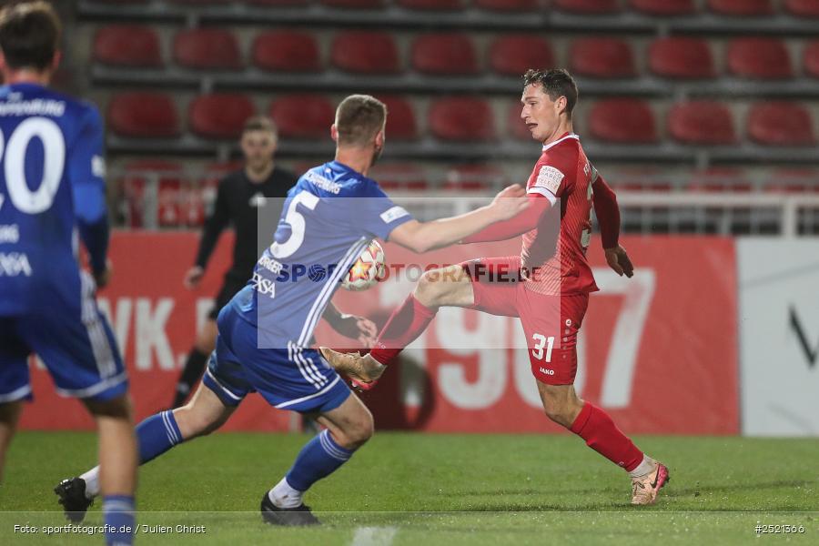 sport, action, Würzburg, Viertelfinale, SVA, SV Viktoria Aschaffenburg, Fussball, FWK, FC Würzburger Kickers, BFV-Verbandspokal, BFV, AKON Arena, 04.11.2025 - Bild-ID: 2521366