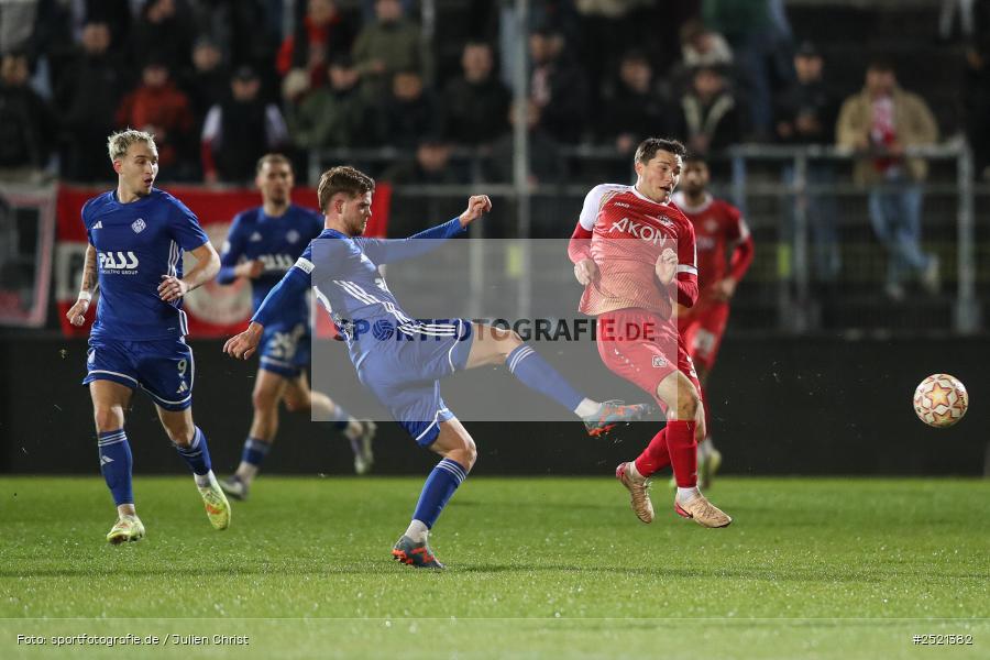 sport, action, Würzburg, Viertelfinale, SVA, SV Viktoria Aschaffenburg, Fussball, FWK, FC Würzburger Kickers, BFV-Verbandspokal, BFV, AKON Arena, 04.11.2025 - Bild-ID: 2521382