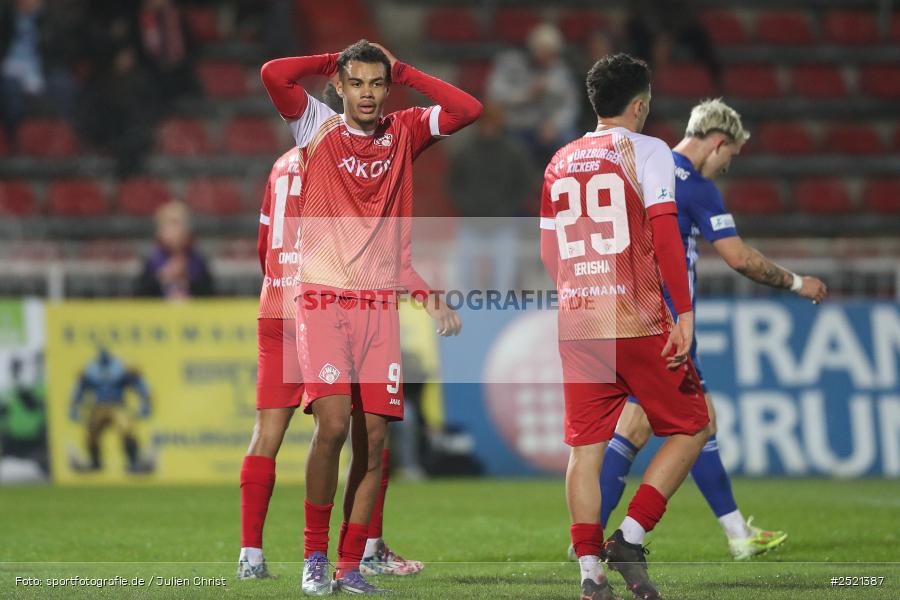 sport, action, Würzburg, Viertelfinale, SVA, SV Viktoria Aschaffenburg, Fussball, FWK, FC Würzburger Kickers, BFV-Verbandspokal, BFV, AKON Arena, 04.11.2025 - Bild-ID: 2521387