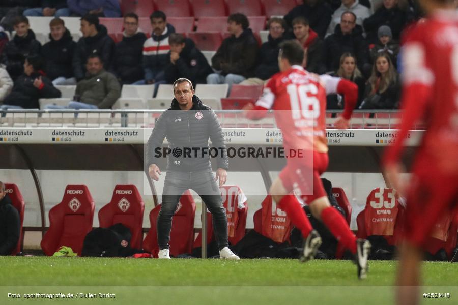 sport, action, Würzburg, Viertelfinale, SVA, SV Viktoria Aschaffenburg, Fussball, FWK, FC Würzburger Kickers, BFV-Verbandspokal, BFV, AKON Arena, 04.11.2025 - Bild-ID: 2521415