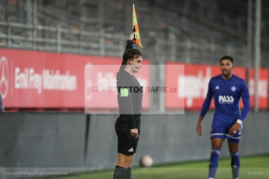 sport, action, Würzburg, Viertelfinale, SVA, SV Viktoria Aschaffenburg, Fussball, FWK, FC Würzburger Kickers, BFV-Verbandspokal, BFV, AKON Arena, 04.11.2025 - Bild-ID: 2521427