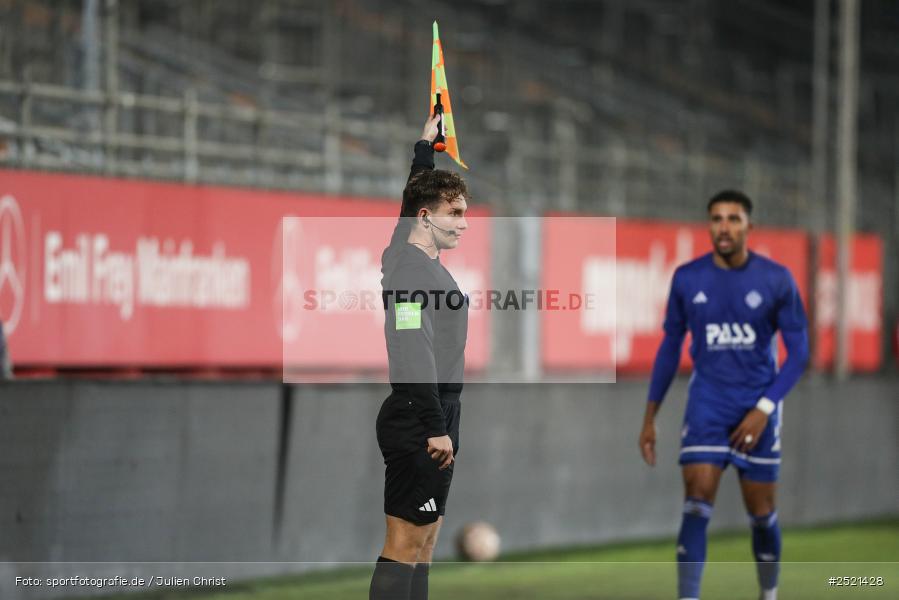 sport, action, Würzburg, Viertelfinale, SVA, SV Viktoria Aschaffenburg, Fussball, FWK, FC Würzburger Kickers, BFV-Verbandspokal, BFV, AKON Arena, 04.11.2025 - Bild-ID: 2521428