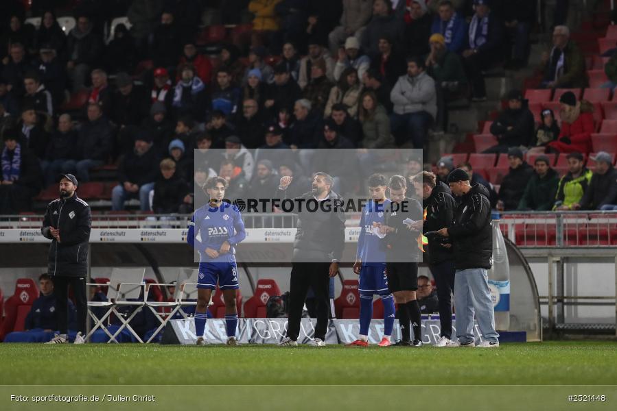 sport, action, Würzburg, Viertelfinale, SVA, SV Viktoria Aschaffenburg, Fussball, FWK, FC Würzburger Kickers, BFV-Verbandspokal, BFV, AKON Arena, 04.11.2025 - Bild-ID: 2521448