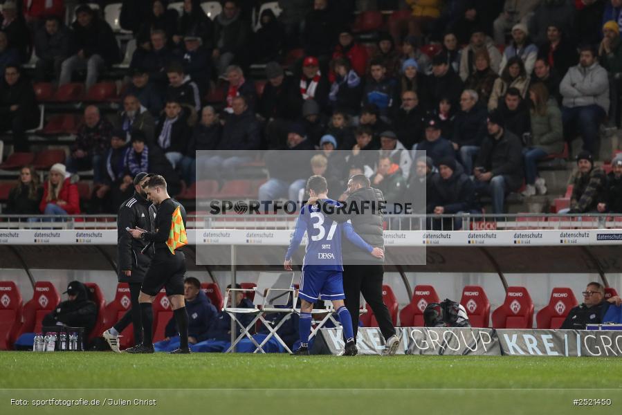 sport, action, Würzburg, Viertelfinale, SVA, SV Viktoria Aschaffenburg, Fussball, FWK, FC Würzburger Kickers, BFV-Verbandspokal, BFV, AKON Arena, 04.11.2025 - Bild-ID: 2521450