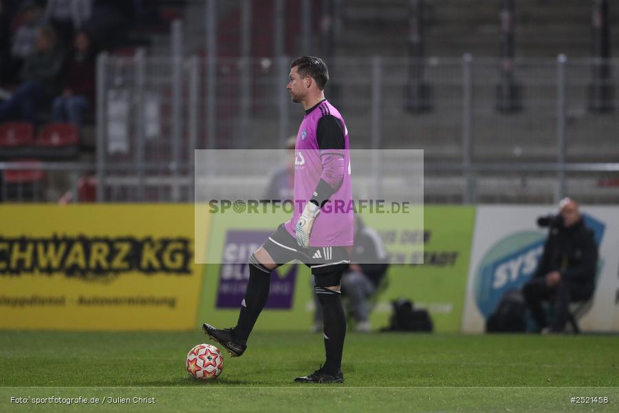 sport, action, Würzburg, Viertelfinale, SVA, SV Viktoria Aschaffenburg, Fussball, FWK, FC Würzburger Kickers, BFV-Verbandspokal, BFV, AKON Arena, 04.11.2025 - Bild-ID: 2521458