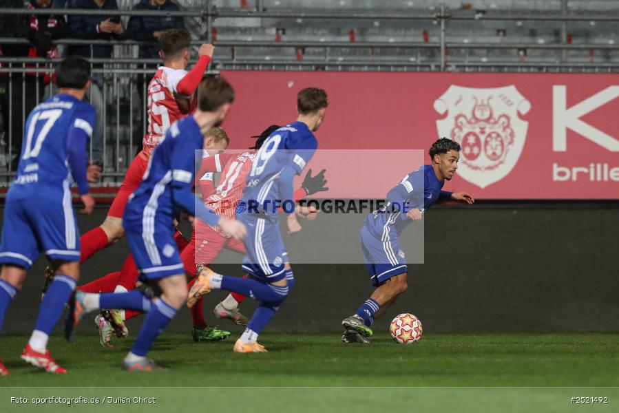 sport, action, Würzburg, Viertelfinale, SVA, SV Viktoria Aschaffenburg, Fussball, FWK, FC Würzburger Kickers, BFV-Verbandspokal, BFV, AKON Arena, 04.11.2025 - Bild-ID: 2521492
