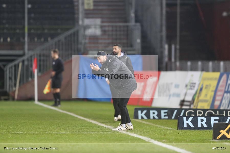 sport, action, Würzburg, Viertelfinale, SVA, SV Viktoria Aschaffenburg, Fussball, FWK, FC Würzburger Kickers, BFV-Verbandspokal, BFV, AKON Arena, 04.11.2025 - Bild-ID: 2521507