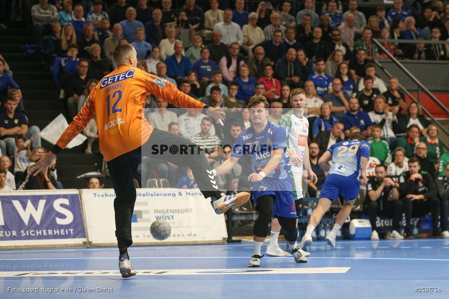 Untermainhalle, Elsenfeld, 05.11.2025, sport, action, Handball, DHB, Achtelfinale, DHB-Pokal, SCM, TVG, SC Magdeburg, TV Großwallstadt - Bild-ID: 2521736