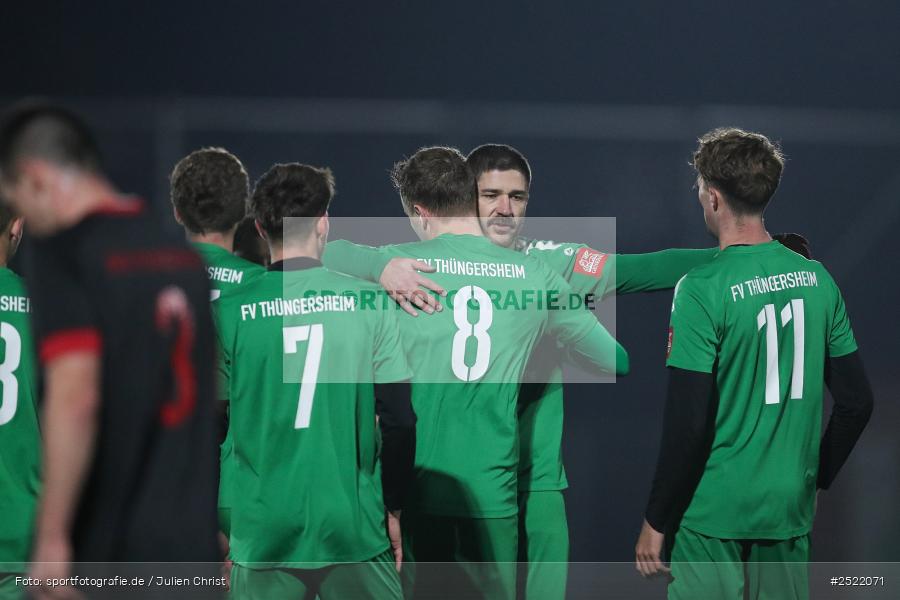 sport, action, Thüngersheim, Sportgelände, SGB, SG Burgsinn, Kreisliga Würzburg Gr. 2, Fusball, FVT, FV Thüngersheim, 17. Spieltag, 07.11.2025 - Bild-ID: 2522071