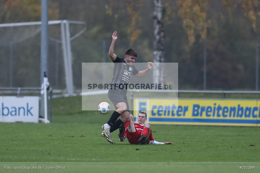 Fundamentum Sportpark, Karlburg, 09.11.2025, sport, action, Fusball, BFV, 17. Spieltag, Kreisliga Würzburg Gr. 2, TuS Frammersbach II, TSV Karlburg II - Bild-ID: 2522891
