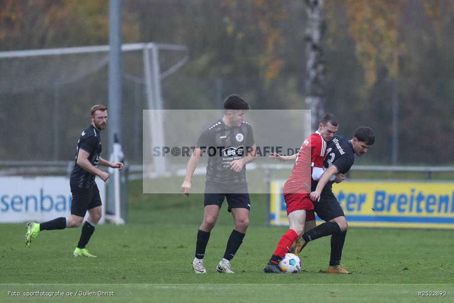 Fundamentum Sportpark, Karlburg, 09.11.2025, sport, action, Fusball, BFV, 17. Spieltag, Kreisliga Würzburg Gr. 2, TuS Frammersbach II, TSV Karlburg II - Bild-ID: 2522892