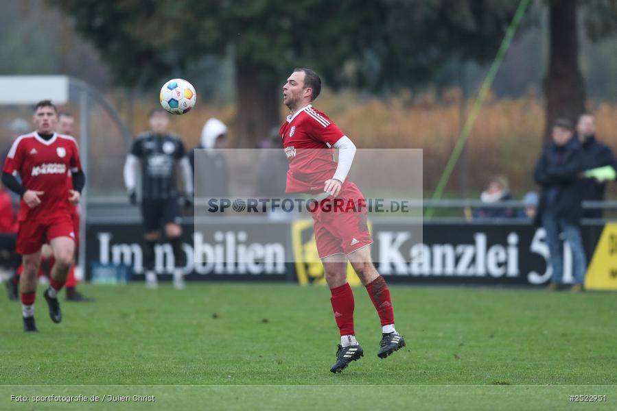 Fundamentum Sportpark, Karlburg, 09.11.2025, sport, action, Fusball, BFV, 17. Spieltag, Kreisliga Würzburg Gr. 2, TuS Frammersbach II, TSV Karlburg II - Bild-ID: 2522951