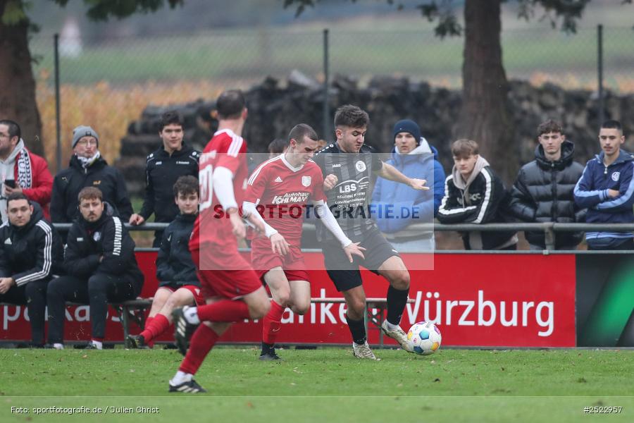 Fundamentum Sportpark, Karlburg, 09.11.2025, sport, action, Fusball, BFV, 17. Spieltag, Kreisliga Würzburg Gr. 2, TuS Frammersbach II, TSV Karlburg II - Bild-ID: 2522957