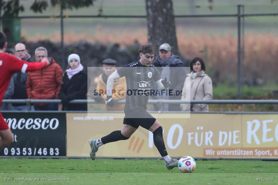 Fundamentum Sportpark, Karlburg, 09.11.2025, sport, action, Fusball, BFV, 17. Spieltag, Kreisliga Würzburg Gr. 2, TuS Frammersbach II, TSV Karlburg II - Bild-ID: 2523010