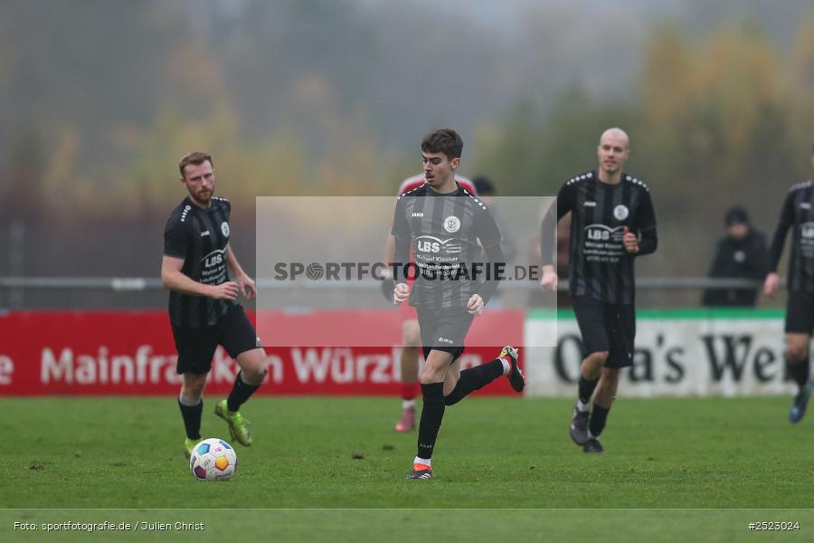 Fundamentum Sportpark, Karlburg, 09.11.2025, sport, action, Fusball, BFV, 17. Spieltag, Kreisliga Würzburg Gr. 2, TuS Frammersbach II, TSV Karlburg II - Bild-ID: 2523024