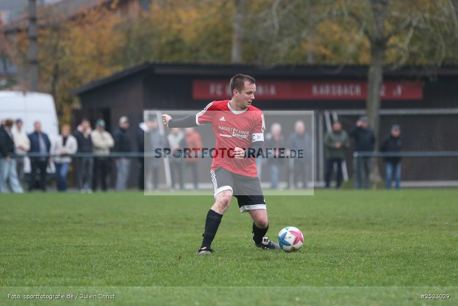 Sportgelände, Karsbach, 09.11.2025, sport, action, Fusball, BFV, 17. Spieltag, Kreisklasse Würzburg Gr. 3, SV Trennfeld, SG1 FC Karsbach - Bild-ID: 2523029
