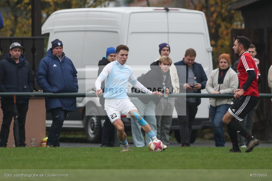 Sportgelände, Karsbach, 09.11.2025, sport, action, Fusball, BFV, 17. Spieltag, Kreisklasse Würzburg Gr. 3, SV Trennfeld, SG1 FC Karsbach - Bild-ID: 2523033