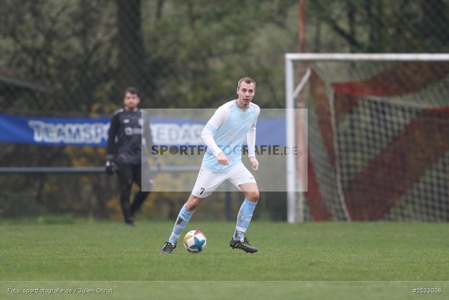 Sportgelände, Karsbach, 09.11.2025, sport, action, Fusball, BFV, 17. Spieltag, Kreisklasse Würzburg Gr. 3, SV Trennfeld, SG1 FC Karsbach - Bild-ID: 2523038