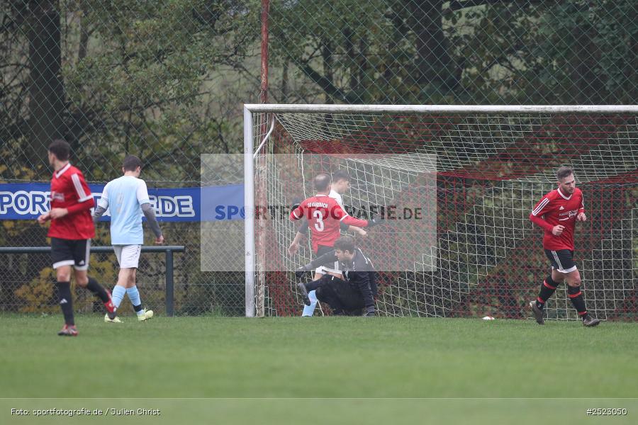 Sportgelände, Karsbach, 09.11.2025, sport, action, Fusball, BFV, 17. Spieltag, Kreisklasse Würzburg Gr. 3, SV Trennfeld, SG1 FC Karsbach - Bild-ID: 2523050