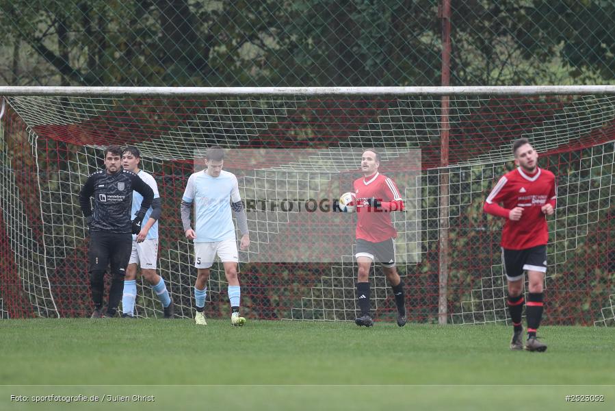 Sportgelände, Karsbach, 09.11.2025, sport, action, Fusball, BFV, 17. Spieltag, Kreisklasse Würzburg Gr. 3, SV Trennfeld, SG1 FC Karsbach - Bild-ID: 2523052