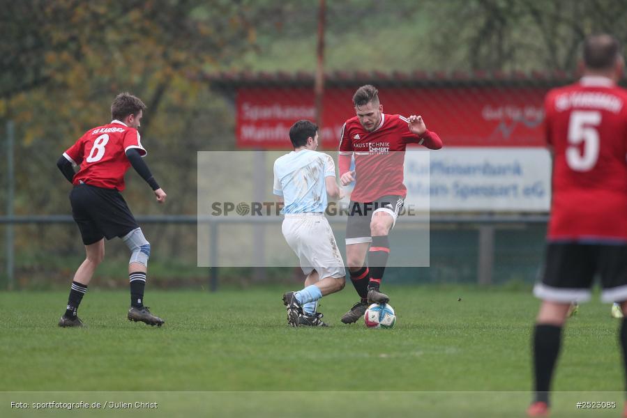 Sportgelände, Karsbach, 09.11.2025, sport, action, Fusball, BFV, 17. Spieltag, Kreisklasse Würzburg Gr. 3, SV Trennfeld, SG1 FC Karsbach - Bild-ID: 2523085