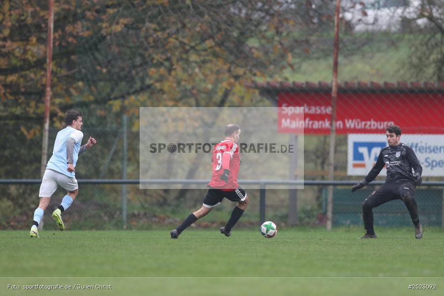 Sportgelände, Karsbach, 09.11.2025, sport, action, Fusball, BFV, 17. Spieltag, Kreisklasse Würzburg Gr. 3, SV Trennfeld, SG1 FC Karsbach - Bild-ID: 2523092
