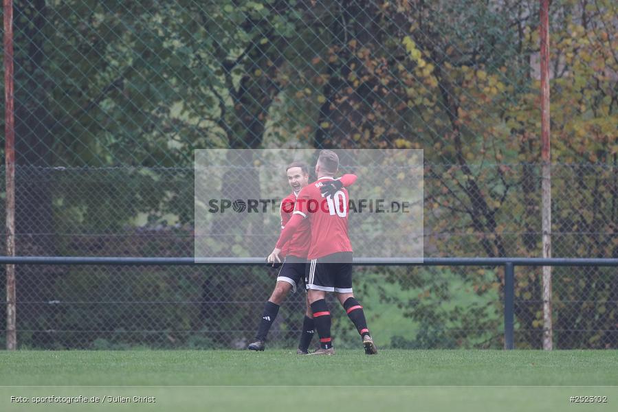 Sportgelände, Karsbach, 09.11.2025, sport, action, Fusball, BFV, 17. Spieltag, Kreisklasse Würzburg Gr. 3, SV Trennfeld, SG1 FC Karsbach - Bild-ID: 2523102