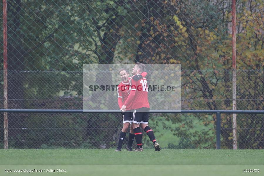 Sportgelände, Karsbach, 09.11.2025, sport, action, Fusball, BFV, 17. Spieltag, Kreisklasse Würzburg Gr. 3, SV Trennfeld, SG1 FC Karsbach - Bild-ID: 2523103