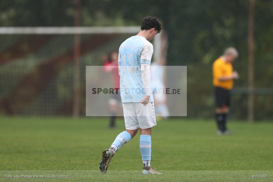 Sportgelände, Karsbach, 09.11.2025, sport, action, Fusball, BFV, 17. Spieltag, Kreisklasse Würzburg Gr. 3, SV Trennfeld, SG1 FC Karsbach - Bild-ID: 2523107