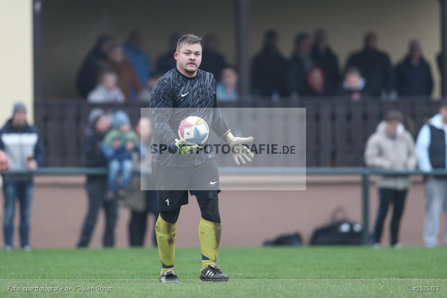 Sportgelände, Karsbach, 09.11.2025, sport, action, Fusball, BFV, 17. Spieltag, Kreisklasse Würzburg Gr. 3, SV Trennfeld, SG1 FC Karsbach - Bild-ID: 2523123
