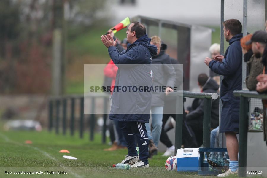 Sportgelände, Karsbach, 09.11.2025, sport, action, Fusball, BFV, 17. Spieltag, Kreisklasse Würzburg Gr. 3, SV Trennfeld, SG1 FC Karsbach - Bild-ID: 2523128