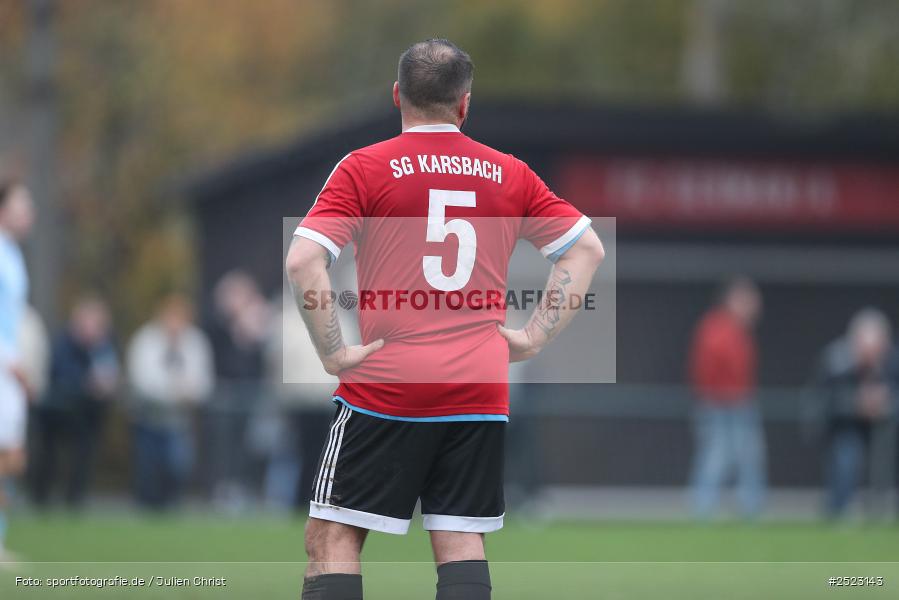 Sportgelände, Karsbach, 09.11.2025, sport, action, Fusball, BFV, 17. Spieltag, Kreisklasse Würzburg Gr. 3, SV Trennfeld, SG1 FC Karsbach - Bild-ID: 2523143