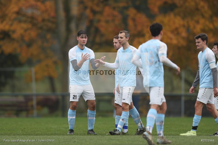 Sportgelände, Karsbach, 09.11.2025, sport, action, Fusball, BFV, 17. Spieltag, Kreisklasse Würzburg Gr. 3, SV Trennfeld, SG1 FC Karsbach - Bild-ID: 2523148