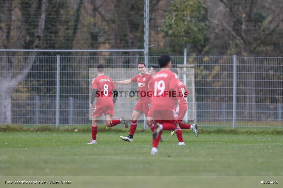 Sportgelände, 15.11.2025, sport, action, Fusball, BFV, 18. Spieltag, Kreisliga Würzburg Gr. 2, Karlstadt, SG 1 Urspringen / Karbach / Duttenbrunn, FV Karlstadt - Bild-ID: 2524016
