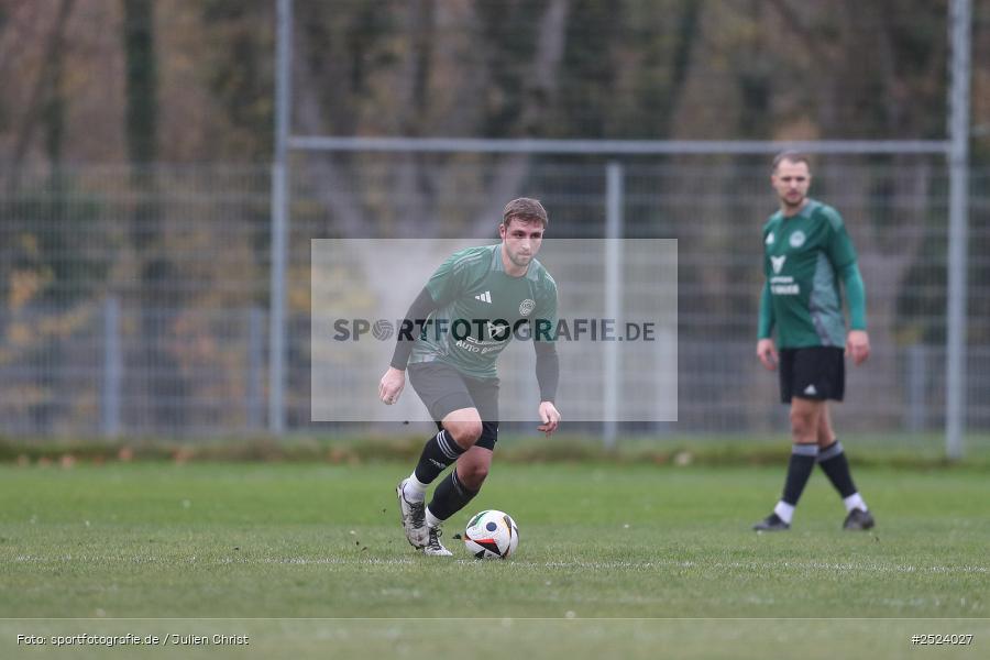 Sportgelände, 15.11.2025, sport, action, Fusball, BFV, 18. Spieltag, Kreisliga Würzburg Gr. 2, Karlstadt, SG 1 Urspringen / Karbach / Duttenbrunn, FV Karlstadt - Bild-ID: 2524027