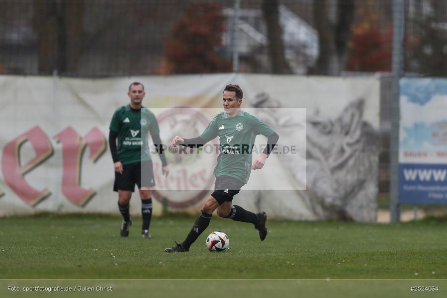 Sportgelände, 15.11.2025, sport, action, Fusball, BFV, 18. Spieltag, Kreisliga Würzburg Gr. 2, Karlstadt, SG 1 Urspringen / Karbach / Duttenbrunn, FV Karlstadt - Bild-ID: 2524034