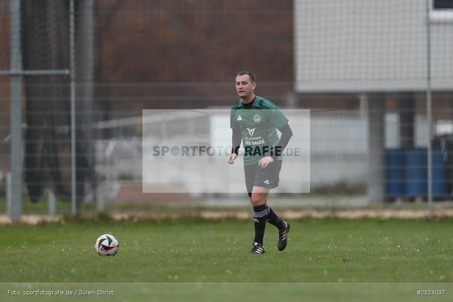 Sportgelände, 15.11.2025, sport, action, Fusball, BFV, 18. Spieltag, Kreisliga Würzburg Gr. 2, Karlstadt, SG 1 Urspringen / Karbach / Duttenbrunn, FV Karlstadt - Bild-ID: 2524037