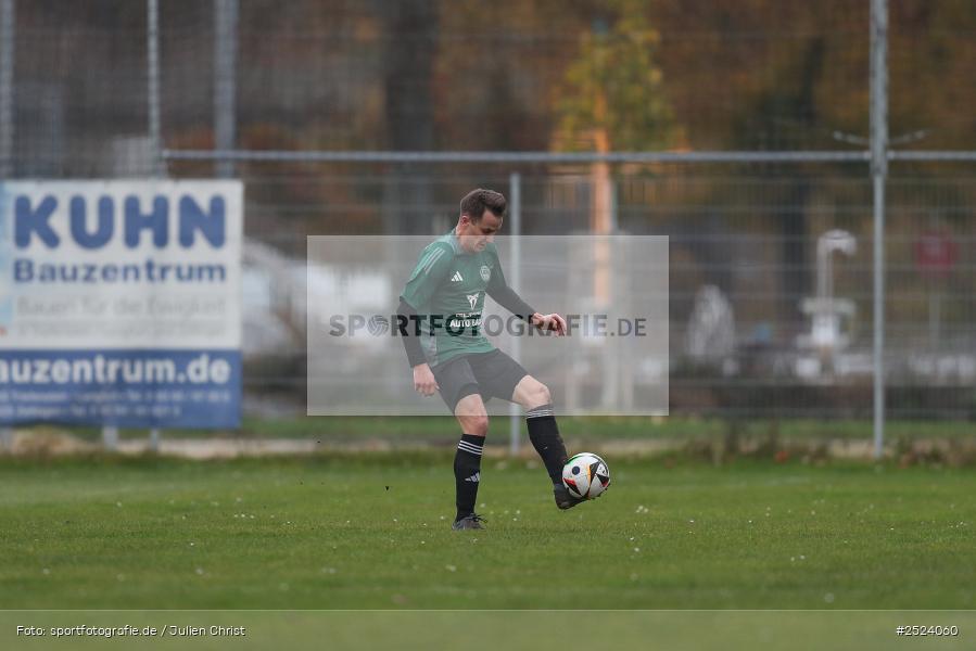 Sportgelände, 15.11.2025, sport, action, Fusball, BFV, 18. Spieltag, Kreisliga Würzburg Gr. 2, Karlstadt, SG 1 Urspringen / Karbach / Duttenbrunn, FV Karlstadt - Bild-ID: 2524060
