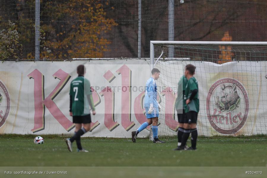 Sportgelände, 15.11.2025, sport, action, Fusball, BFV, 18. Spieltag, Kreisliga Würzburg Gr. 2, Karlstadt, SG 1 Urspringen / Karbach / Duttenbrunn, FV Karlstadt - Bild-ID: 2524070