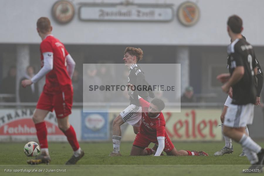 sport, action, TSV Lohr, TSV, Sportgelände, SVK, SV Kürnach, Lohr am Main, Fusball, Bezirksliga Unterfranken West, BFV, 18. Spieltag, 16.11.2025 - Bild-ID: 2524325